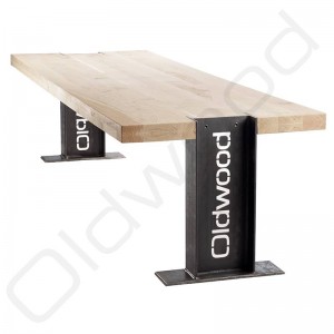 Robuuste houten tafel - Helsinki